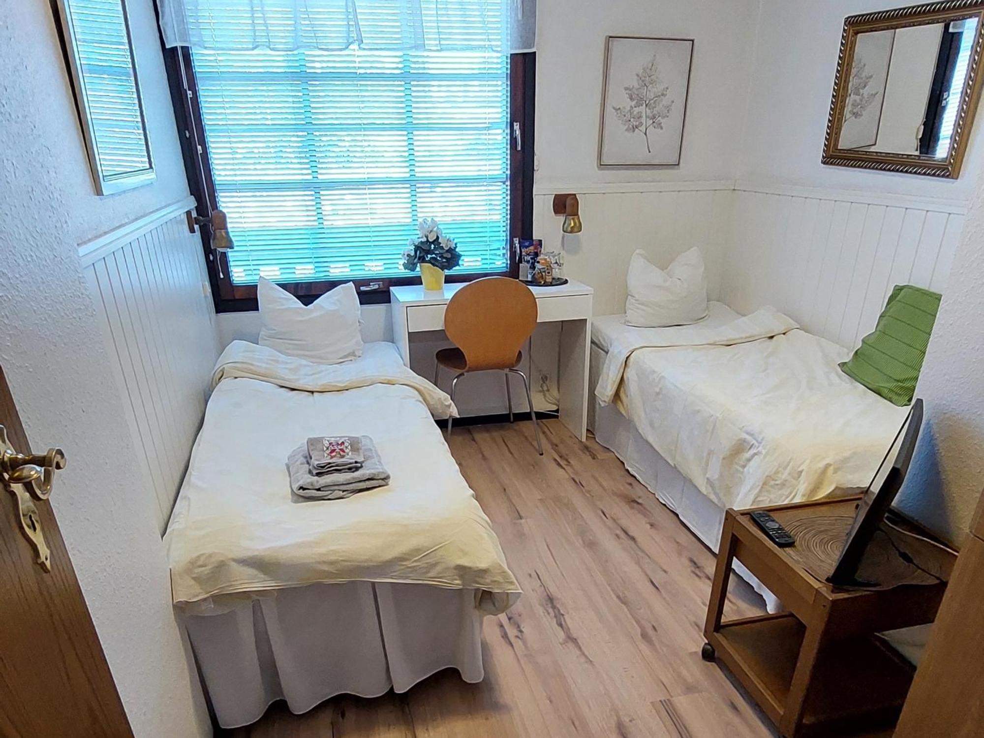 Cronin'S Guesthouse Bed & Breakfast ヘイノラ エクステリア 写真