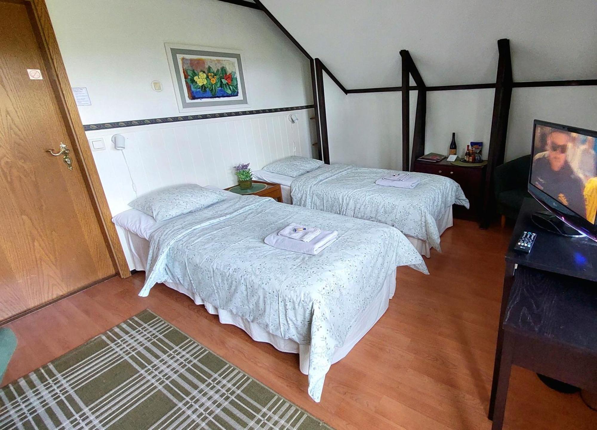 Cronin'S Guesthouse Bed & Breakfast ヘイノラ エクステリア 写真