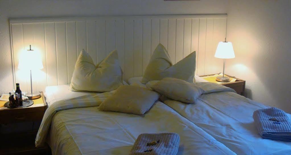 Cronin'S Guesthouse Bed & Breakfast ヘイノラ エクステリア 写真